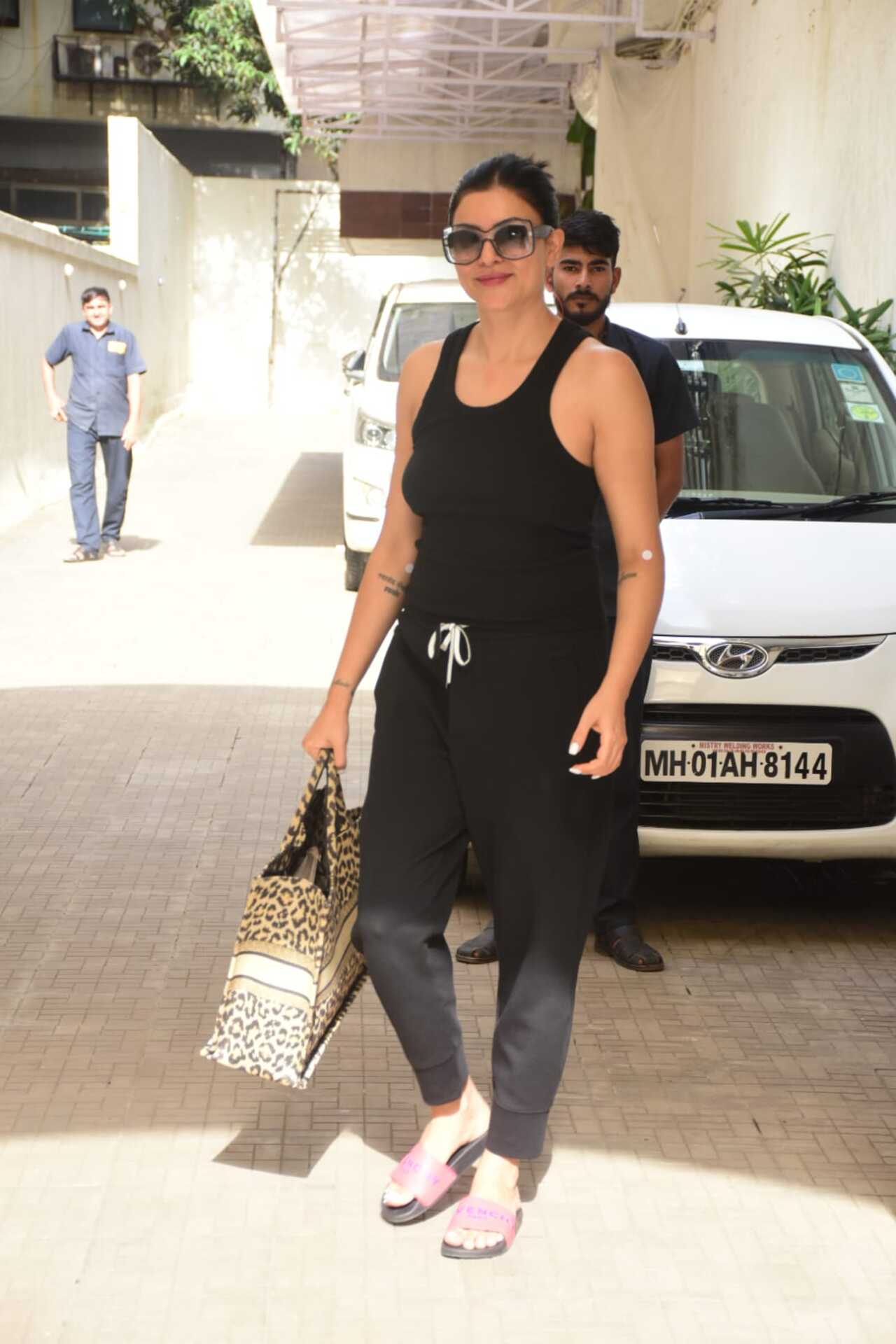 The Taali actress was seen in an all-black attire